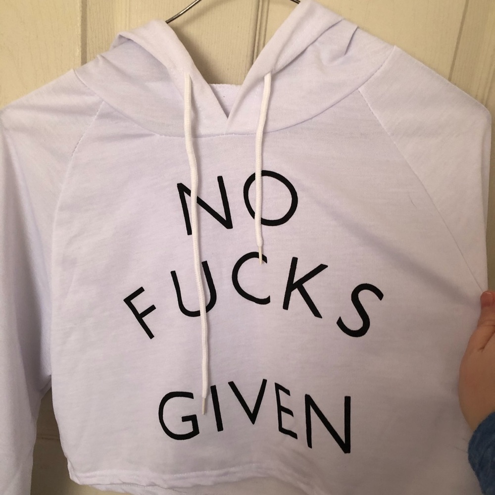 Cropped no fucks given top
